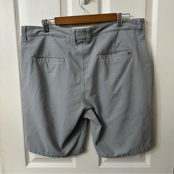 Travis Mathew Golf Shorts, Size 38 - Picture 4 of 5